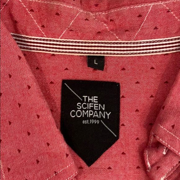 EUC Scifen Company red with triangle woven shirt - Picture 3 of 4